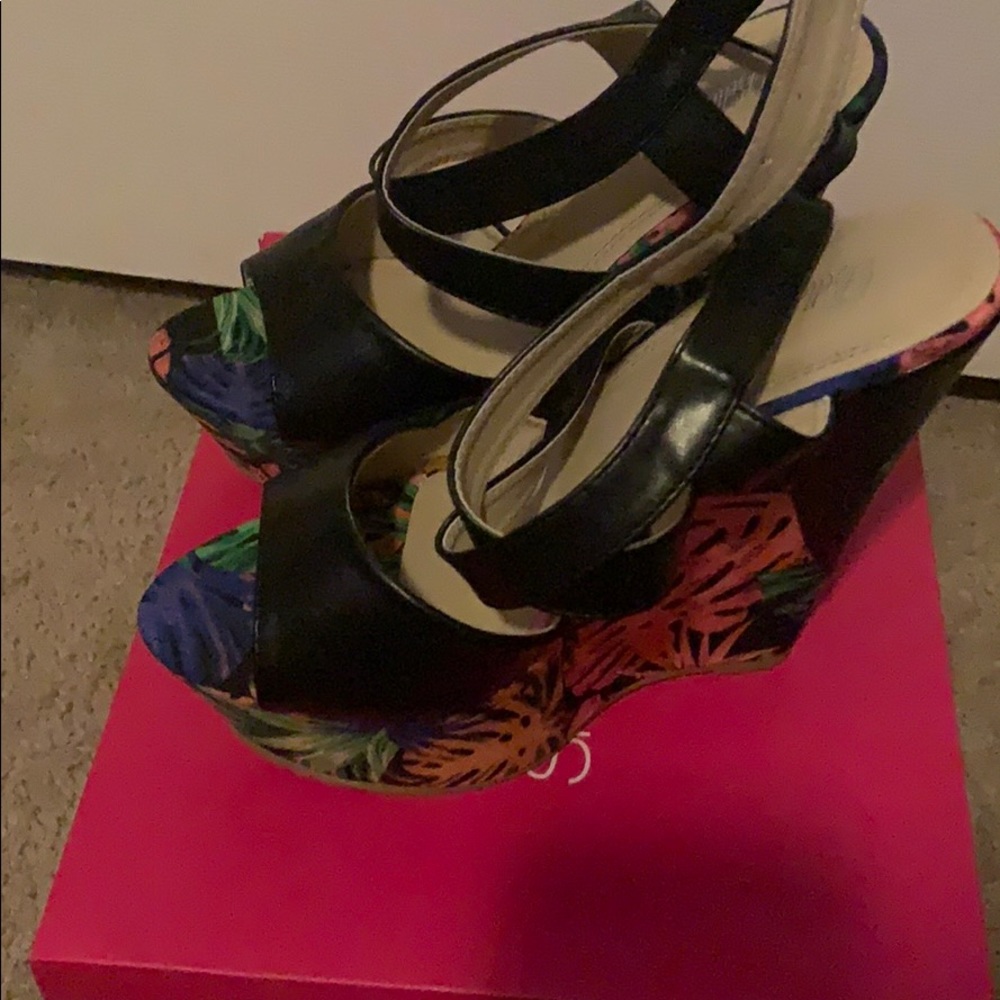 Wedge heel